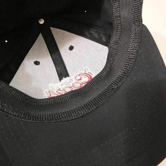 Coors  Light Stretch Fit Embroidered Cap Hat One Size Fits Most Beer - Picture 9 of 15